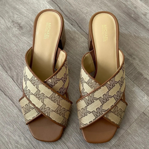 MICHAEL Michael Kors Shoes - SOLD ✖️ New MICHAEL Michael Kors Abbott Mules in Ebony Size 8